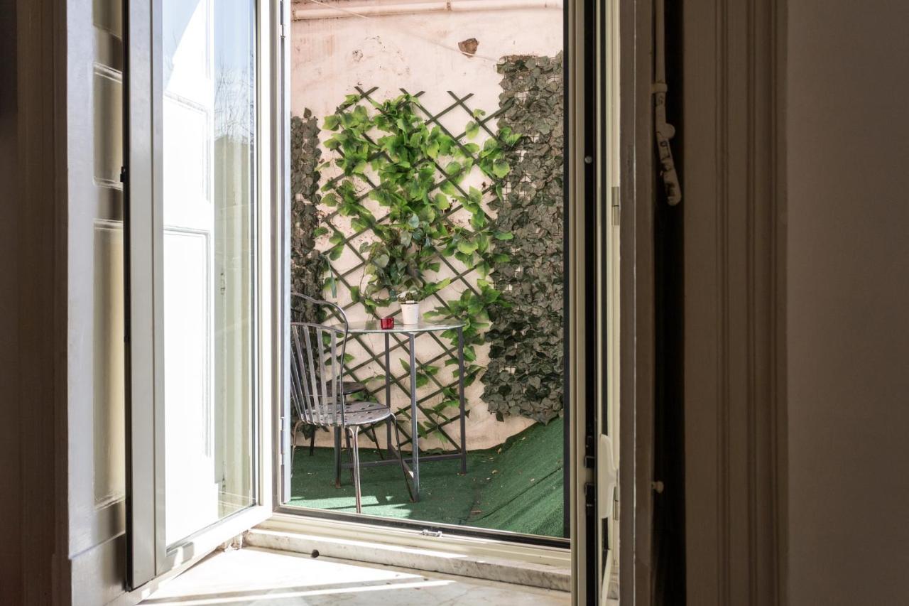 Da Gianni E Lucia Rooms With Bathroom In The City Center CTA Exterior foto
